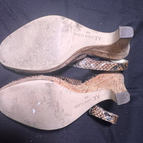 ANNE KLEIN 4"‎ Gold Scale Print Slingback Shoes  Size 10 M - Picture 9 of 10